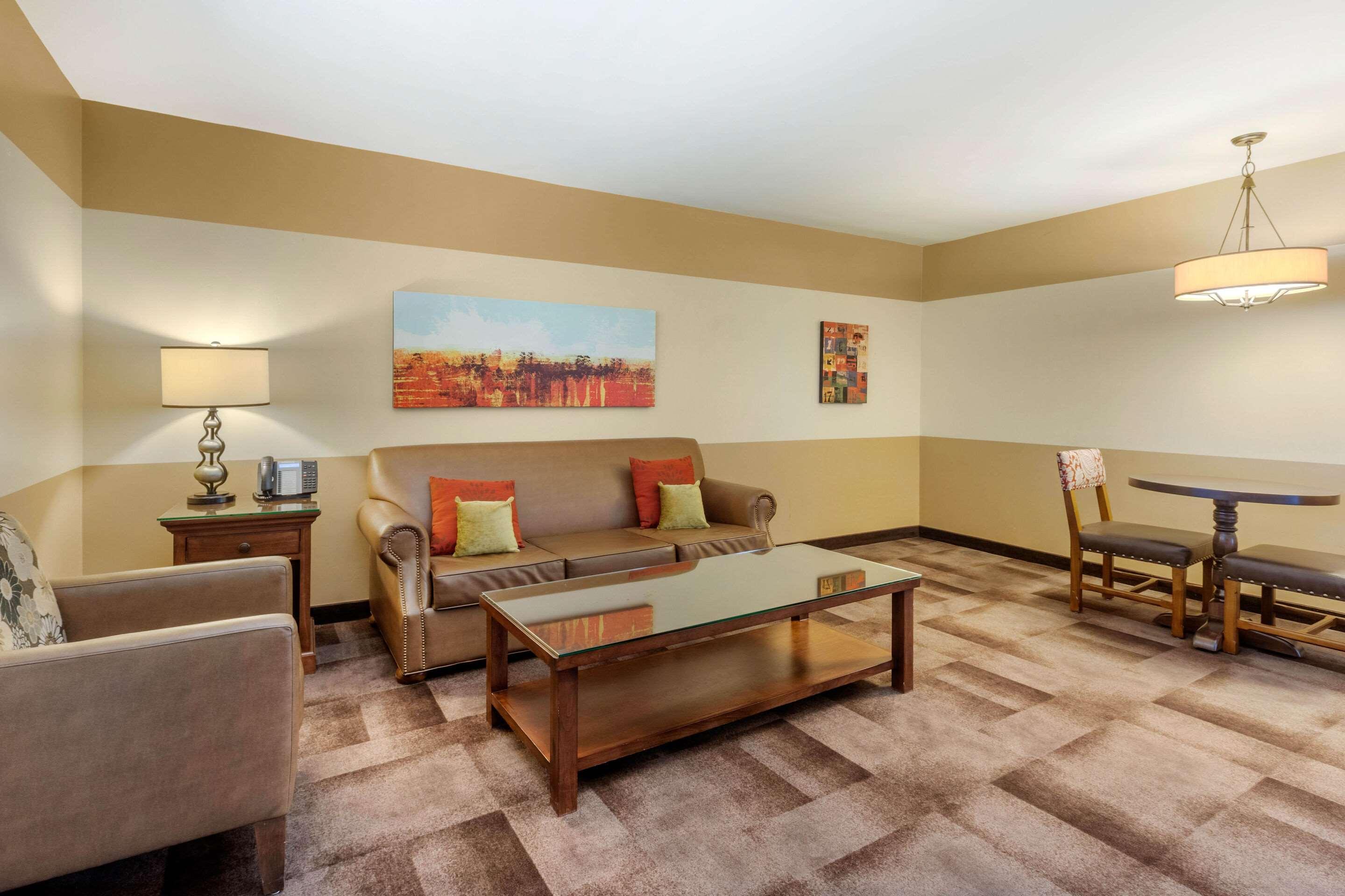 Carlton Oaks Lodge, Ascend Hotel Collection Santee Zewnętrze zdjęcie